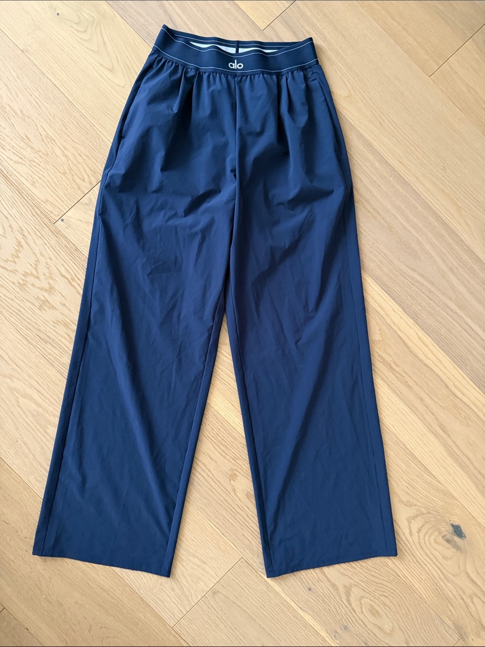 ALO Yoga Navy Wide-Leg Performance Pants